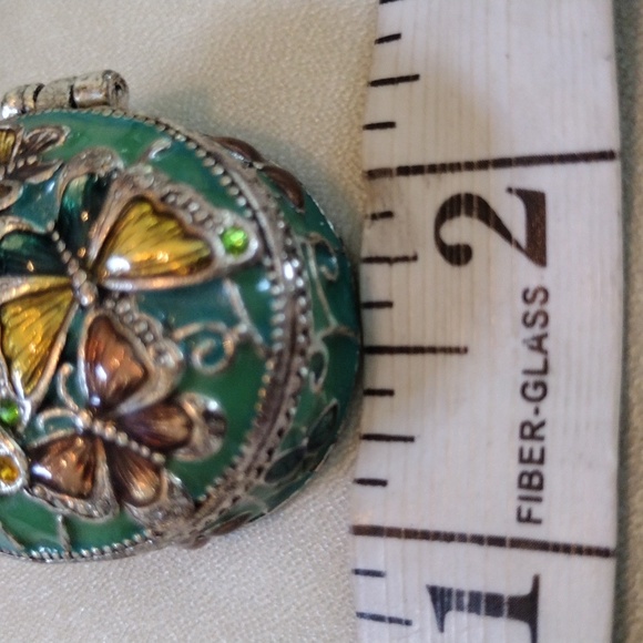 Monet mine butterfly pill box. - Picture 9 of 10